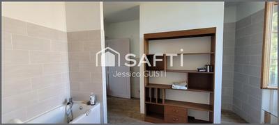 Maison - 260 m² - 11 pièces