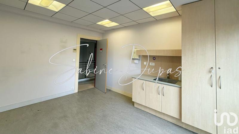 Bureau - 341 m² - 3 pièces