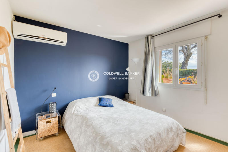 Maison - 250 m² - 5 pièces