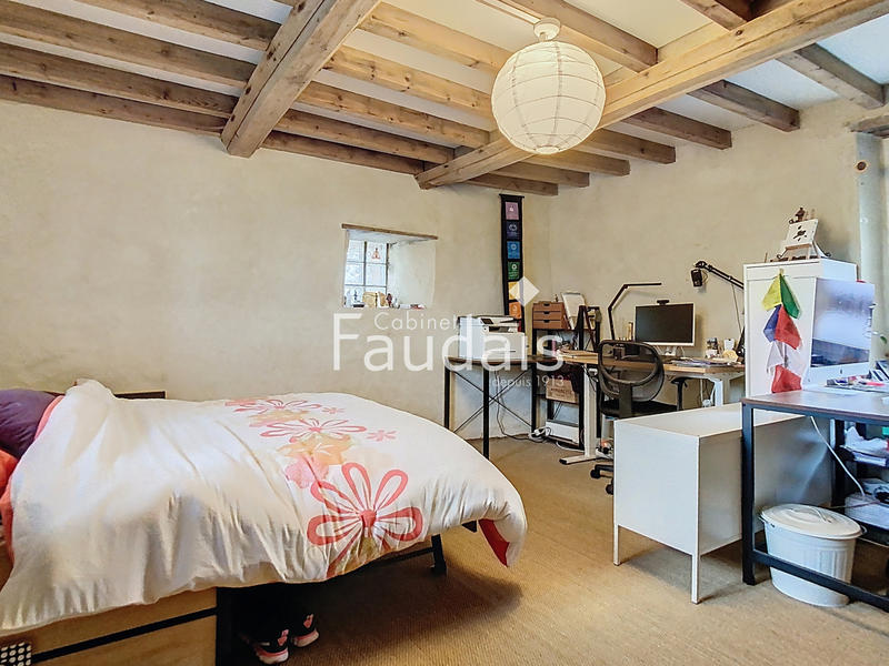 Maison - 142 m² - 8 pièces