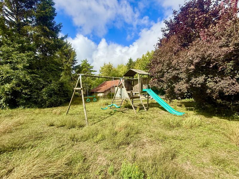 Maison traditionnelle - 156 m² - 6 pièces