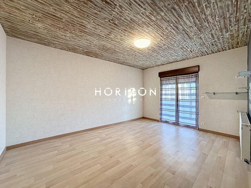 Maison ancienne - 204 m² - 8 pièces