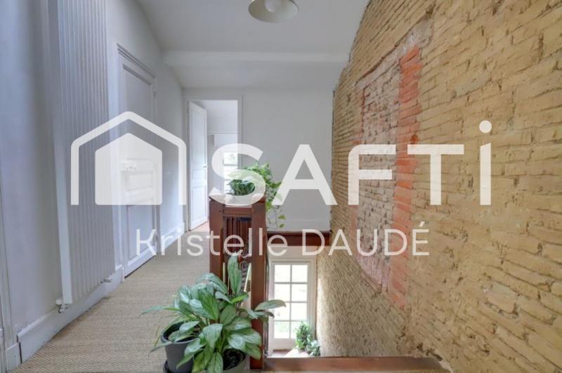 Maison - 302 m² - 7 pièces