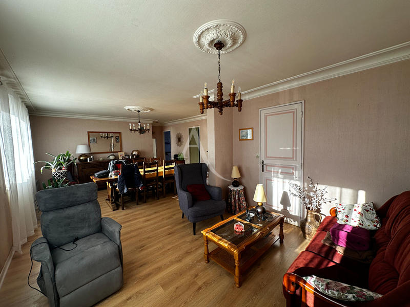 Maison - 76 m² - 5 pièces