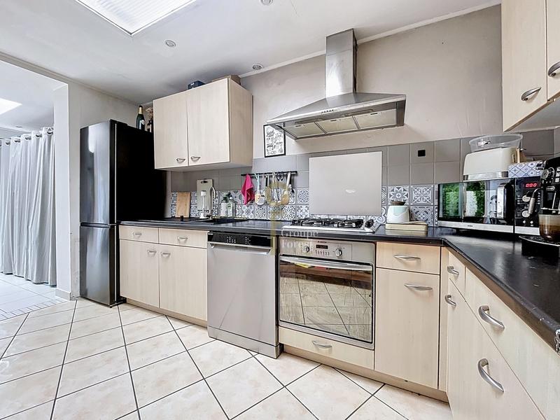 Maison - 111 m² - 4 pièces