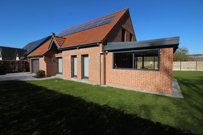 Maison - 153 m² - 5 pièces