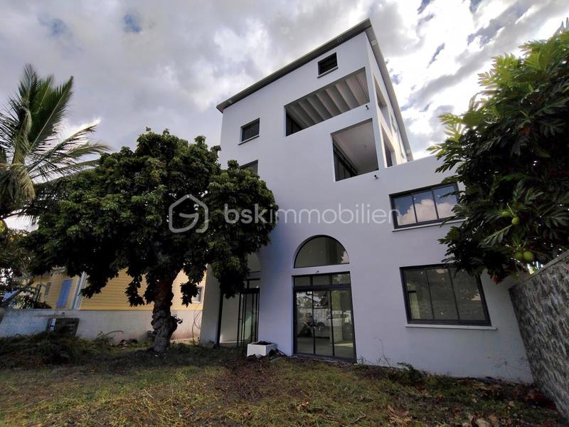 Villa - 200 m² - 5 pièces