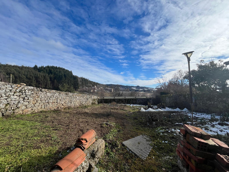 Maison - 97 m² - 4 pièces