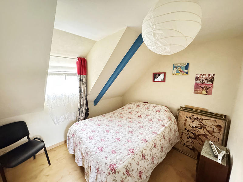 Maison - 245 m² - 9 pièces