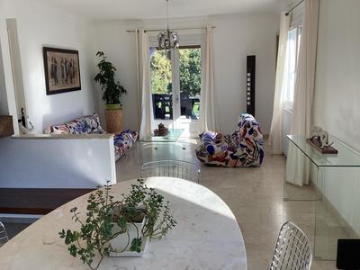 Villa - 180 m² - 10 pièces
