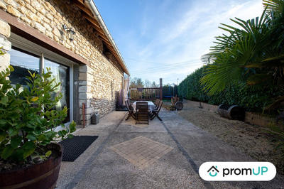 Maison - 400 m² - 12 pièces