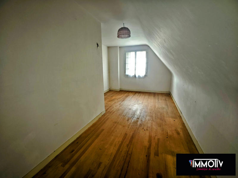 Maison - 142 m² - 7 pièces