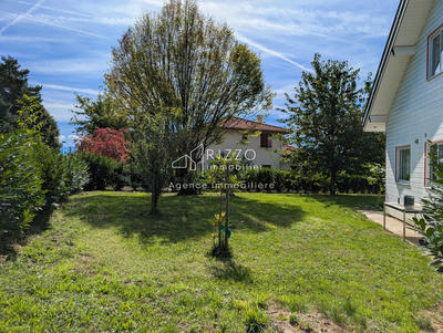 Villa - 161 m² - 6 pièces