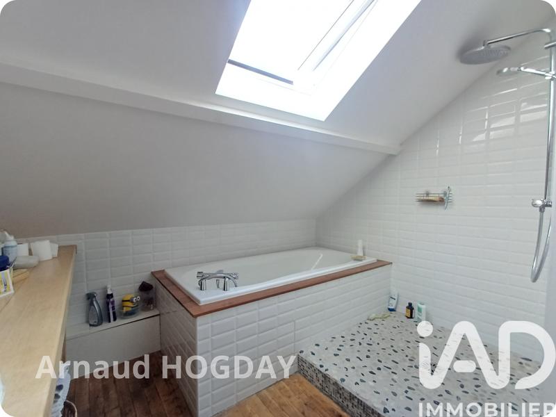 Maison - 103 m² - 5 pièces