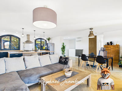 Maison - 151 m² - 6 pièces