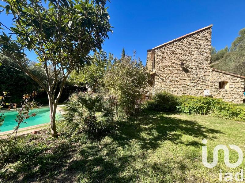 Maison - 185 m² - 5 pièces