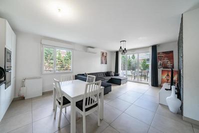 Appartement - 65 m² - 3 pièces