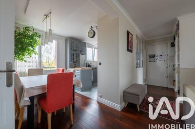 Appartement - 80 m² - 5 pièces