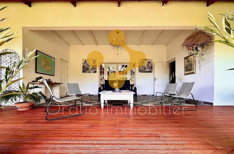 Maison - 157 m² - 6 pièces