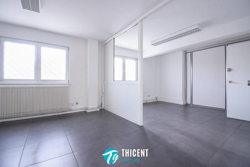 Local d'activités - 3 140 m²
