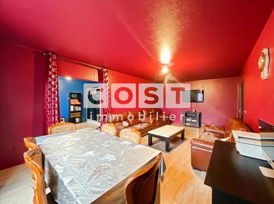 Appartement - 90 m² - 4 pièces