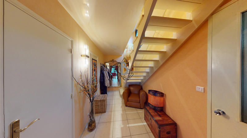 Maison - 96 m² - 5 pièces