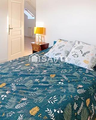 Maison - 250 m² - 10 pièces