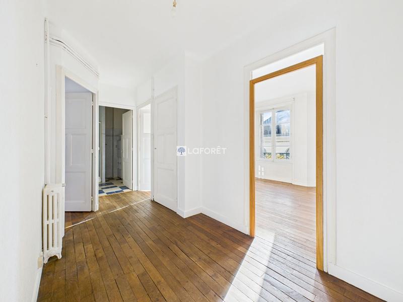 Appartement - 75 m² - 75 pièces