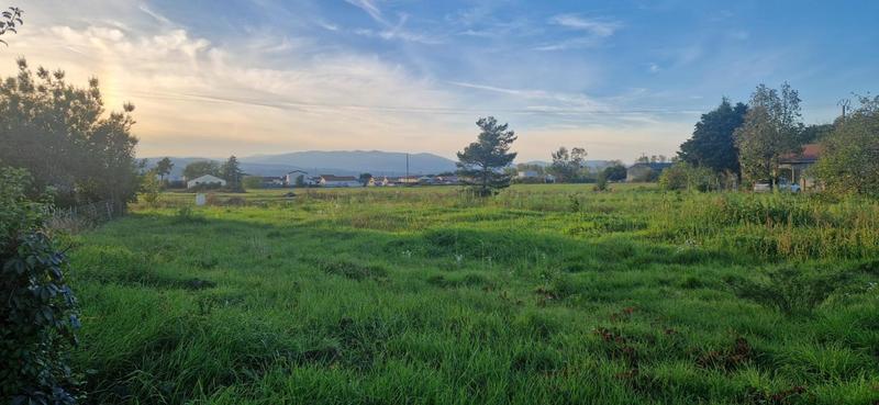 Terrain constructible - 1 052 m²