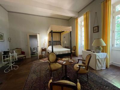 Château - 870 m² - 43 pièces