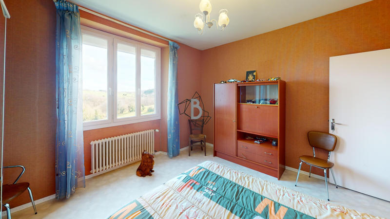 Maison - 105 m² - 5 pièces