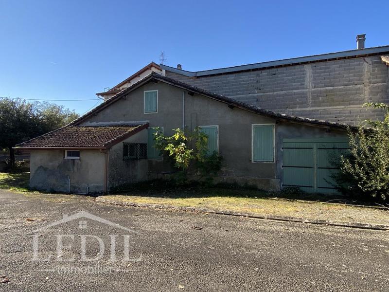 Propriété - 226 m² - 9 pièces