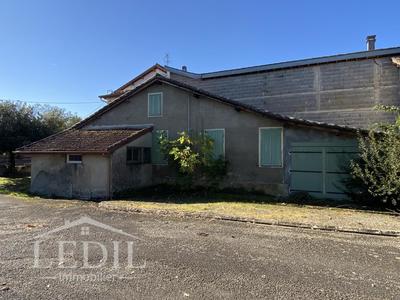 Propriété - 226 m² - 9 pièces