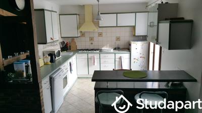 Chambre - 9 m² - 1 pièce