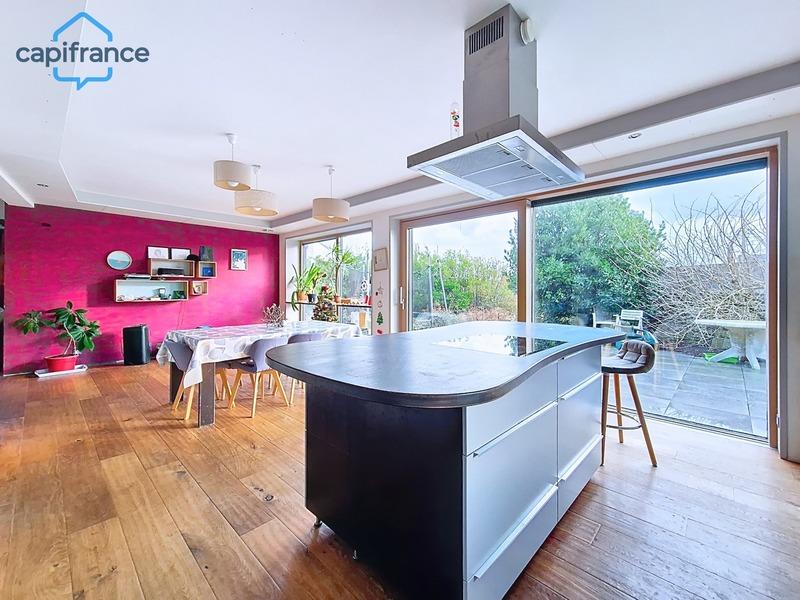 Maison - 157 m² - 7 pièces