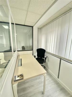 Bureau - 84 m²