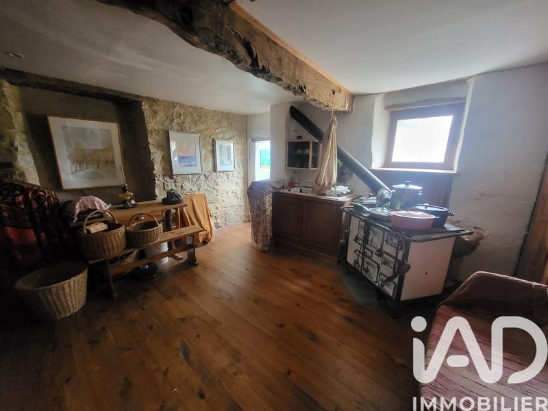 Maison - 227 m² - 7 pièces