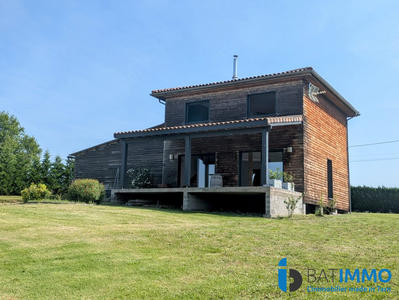 Maison - 115 m² - 4 pièces