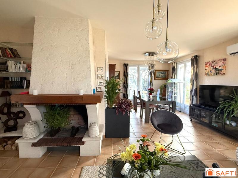 Maison - 159 m² - 7 pièces