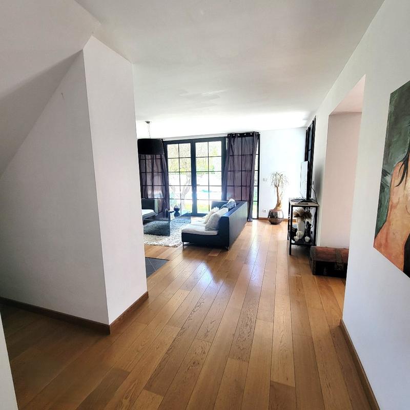 Maison - 265 m² - 11 pièces