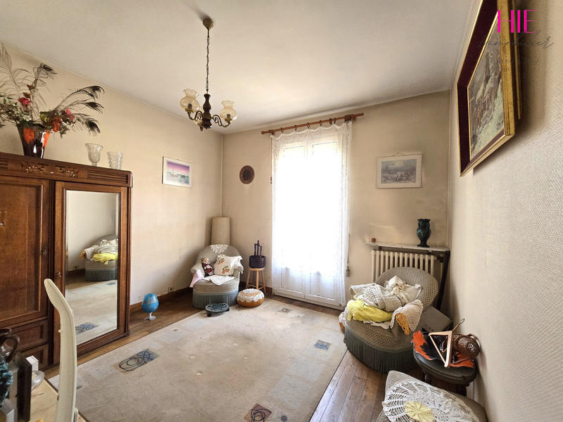 Maison traditionnelle - 65 m² - 4 pièces