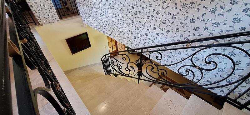 Demeure - 420 m² - 14 pièces