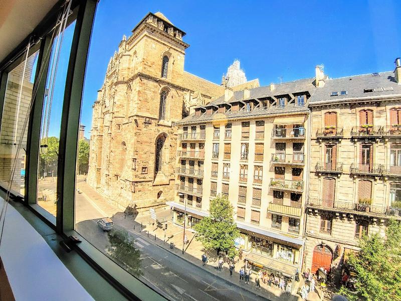 Bureau - 560 m² - 3 pièces