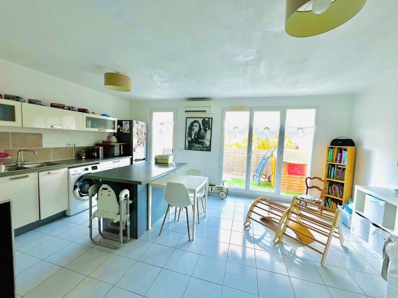 Appartement - 64 m² - 3 pièces