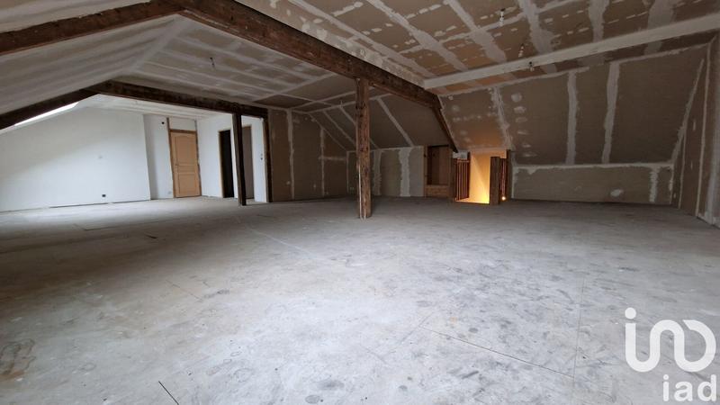 Maison - 280 m² - 9 pièces