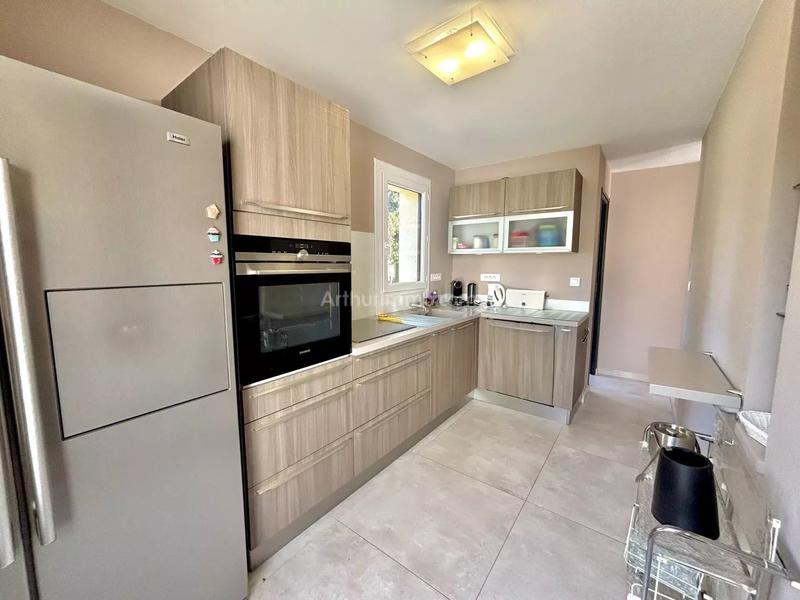 Maison - 97 m² - 5 pièces