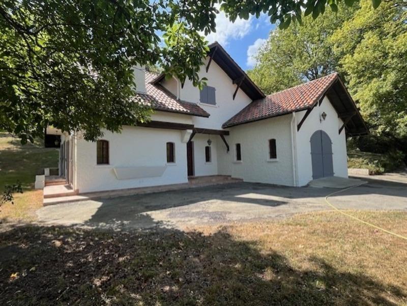 Maison - 185 m² - 6 pièces