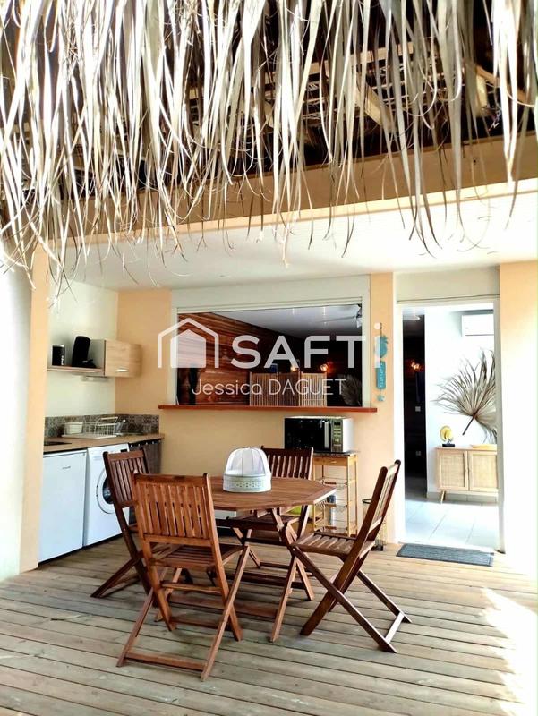 Villa - 208 m² - 8 pièces