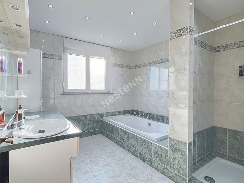 Maison - 188 m² - 6 pièces