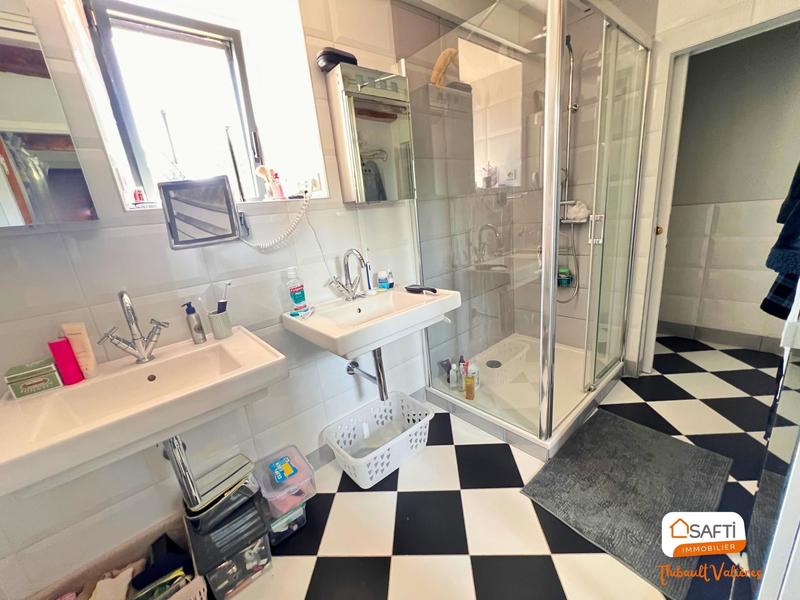 Maison - 307 m² - 12 pièces